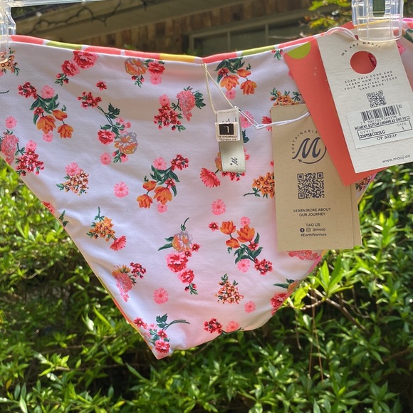 Maaji Swimsuit Set Women’s Large - Picture 7 of 8